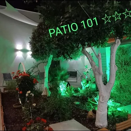 Patio 101 2*