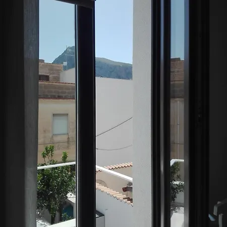 Oda ve Kahvaltı Patio 101 